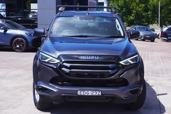 2022 Isuzu MU-X LS-M