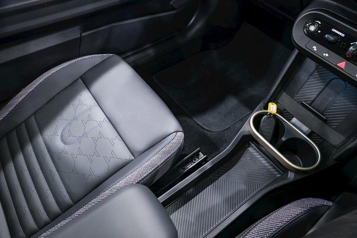 2025 MINI Cooper S Classic F66 Nanuq White