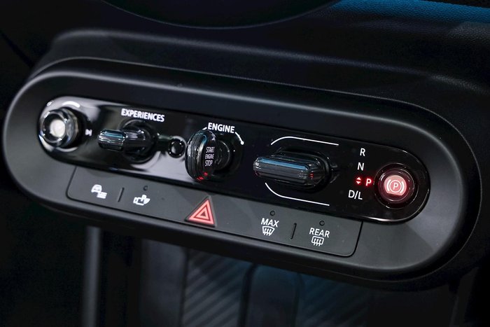 2025 MINI Cooper S Classic F66 Nanuq White