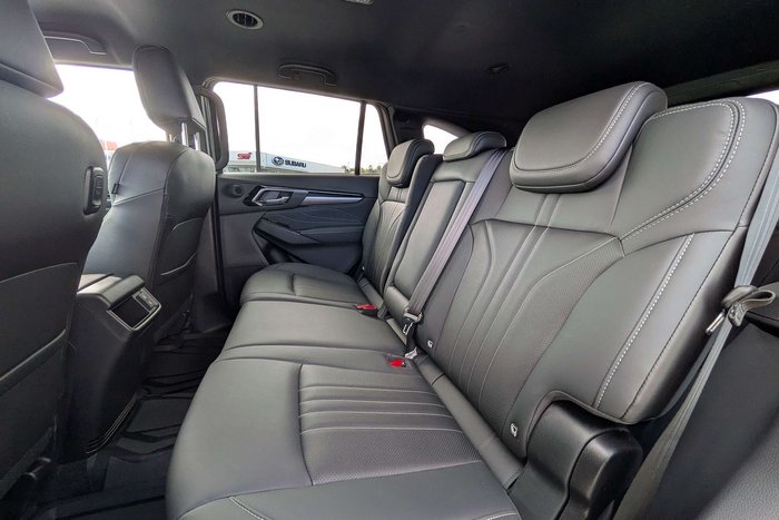 2024 Isuzu MU-X LS-T