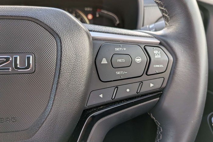 2024 Isuzu MU-X LS-T