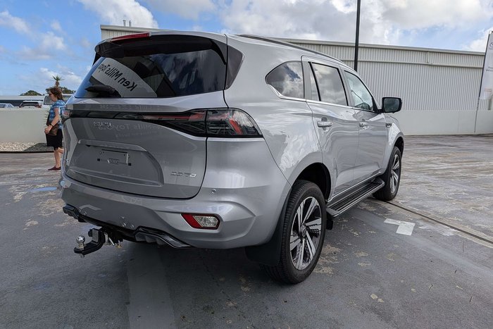 2024 Isuzu MU-X LS-T