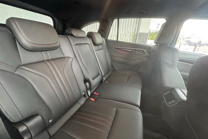 2024 Isuzu MU-X X-TERRAIN