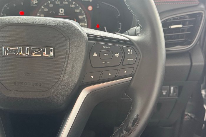 2024 Isuzu MU-X X-TERRAIN