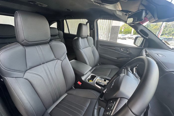 2024 Isuzu MU-X LS-T