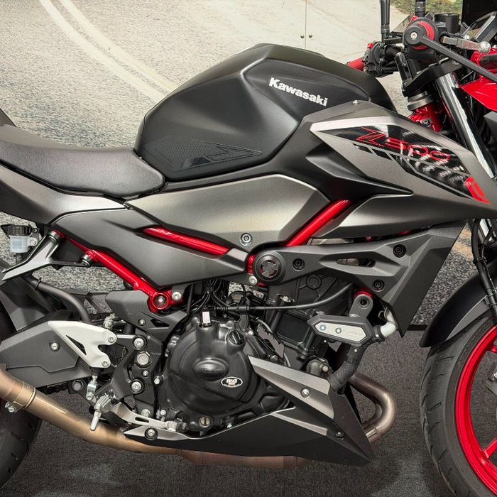 2025 Kawasaki Z500 Black