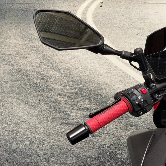 2025 Kawasaki Z500 Black