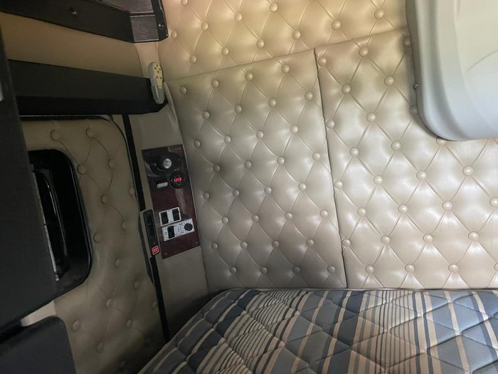 2012 Kenworth T909 T909