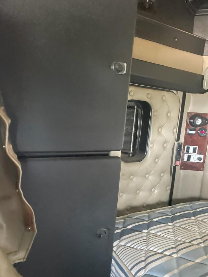 2012 Kenworth T909 T909