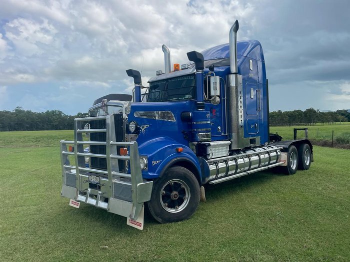 2012 Kenworth T909