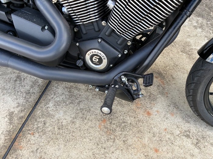 2016 VICTORY HAMMER 8-BALL Solid Black INT