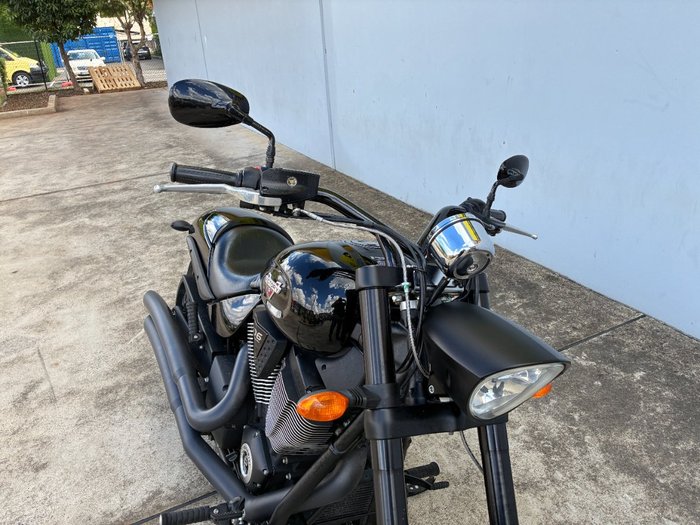 2016 VICTORY HAMMER 8-BALL Solid Black INT