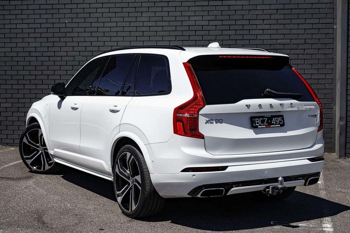 2019 Volvo XC90 T8 R-Design