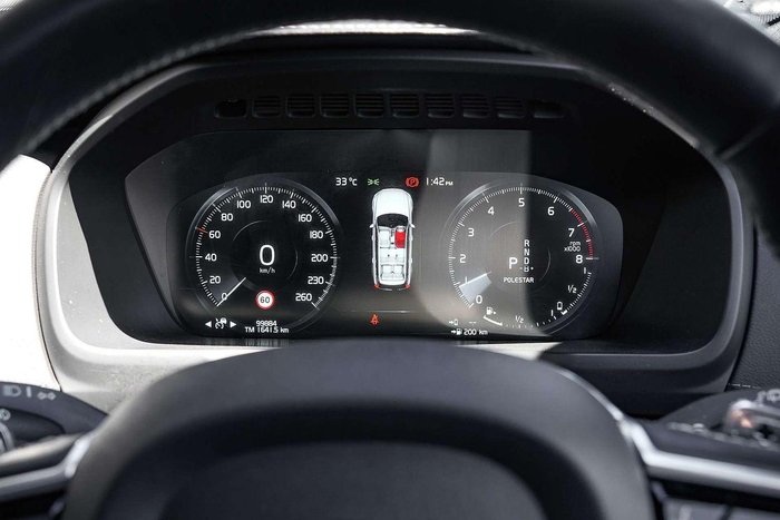 2019 Volvo XC90 T8 R-Design