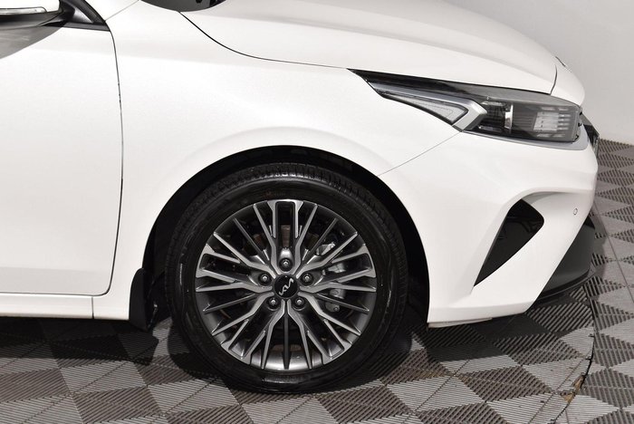 2024 Kia Cerato Sport+