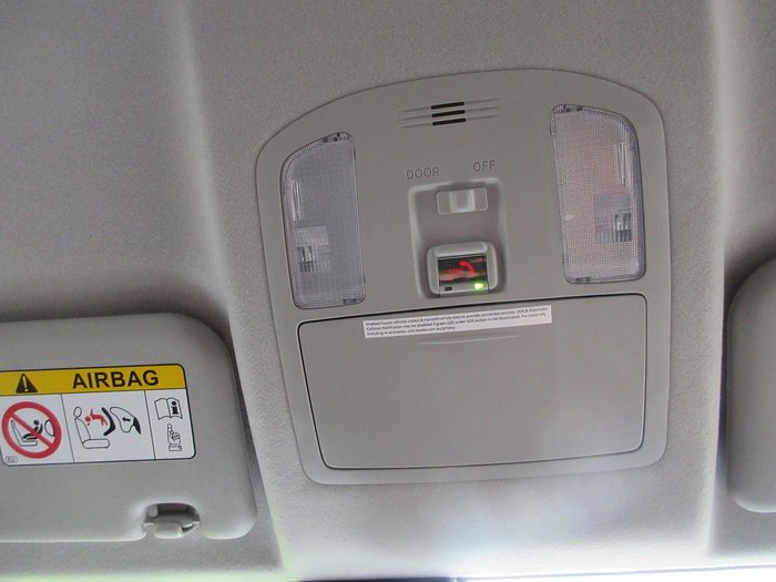 2025 Toyota Hilux SR