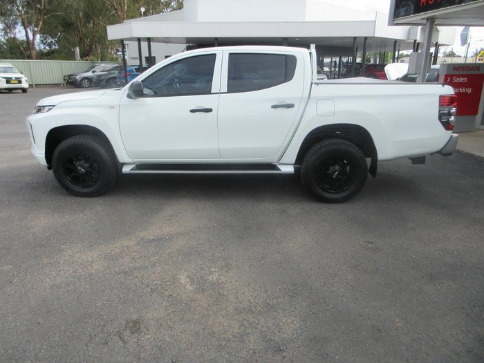 2019 Mitsubishi Triton GLX
