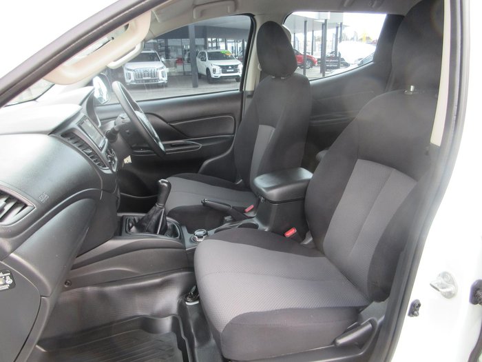 2019 Mitsubishi Triton GLX