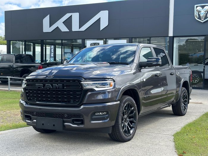 2025 RAM 1500 Limited Hurricane HO RamBox DT MY26 4X4 Dual Range Granite Crystal