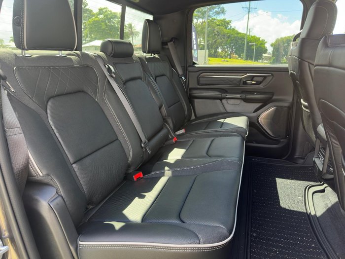 2025 RAM 1500 Limited Hurricane HO RamBox DT MY26 4X4 Dual Range Granite Crystal