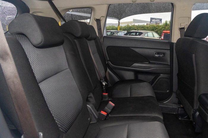 2015 Mitsubishi Outlander XLS