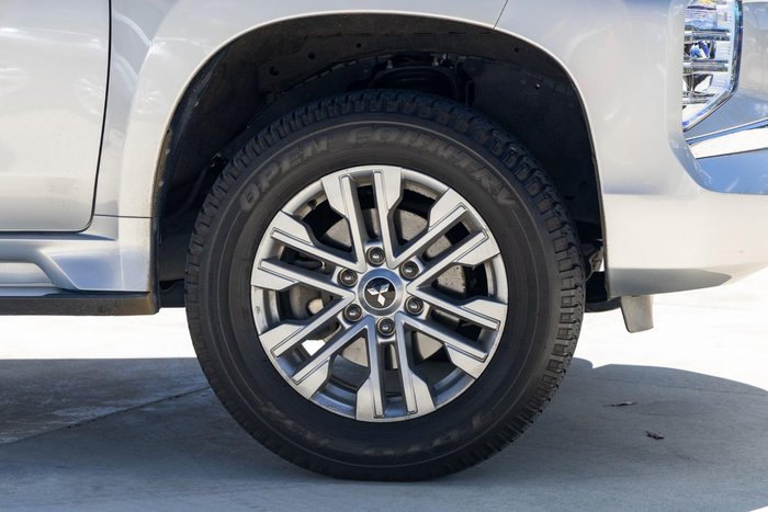 2021 Mitsubishi Pajero Sport GLX