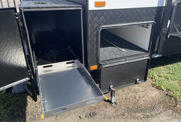 2026 JB Caravans Dirt Road Xtreme (23'6)