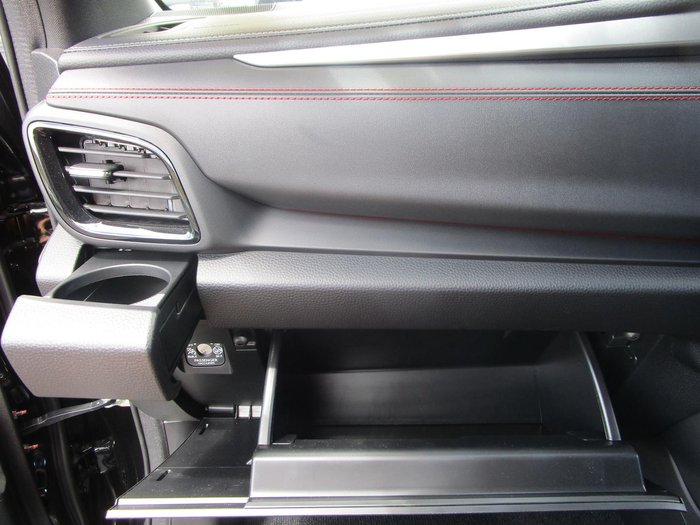 2025 Isuzu MU-X X-TERRAIN