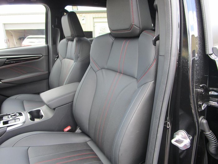 2025 Isuzu MU-X X-TERRAIN