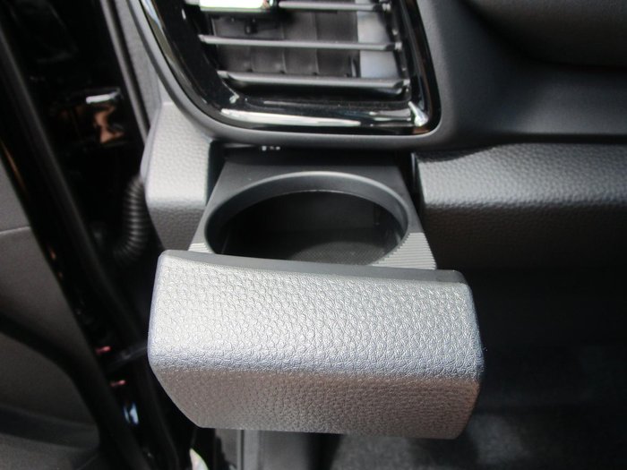 2025 Isuzu MU-X X-TERRAIN