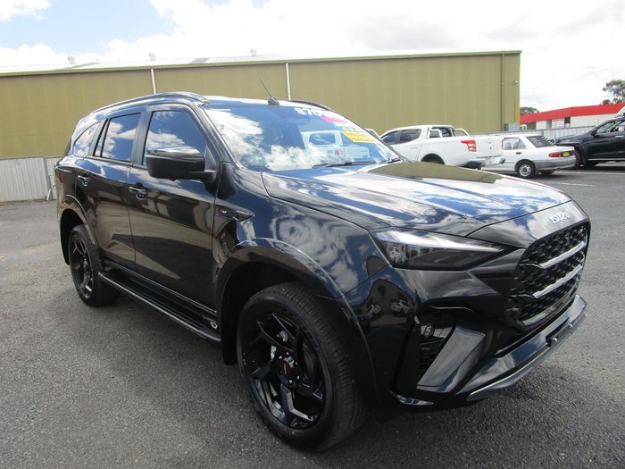 2025 Isuzu MU-X X-TERRAIN