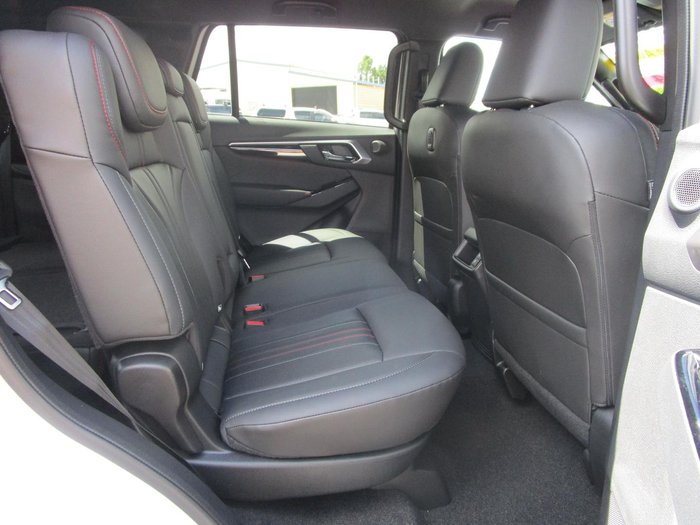 2025 Isuzu MU-X X-TERRAIN