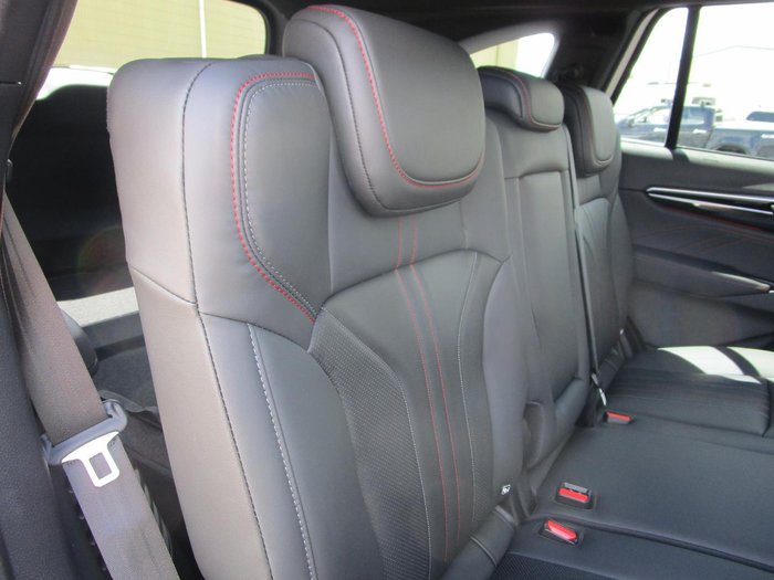 2025 Isuzu MU-X X-TERRAIN