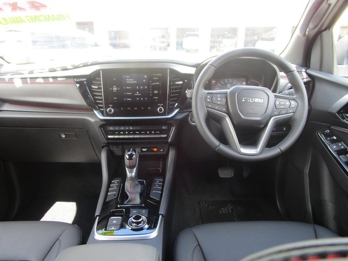 2025 Isuzu MU-X X-TERRAIN