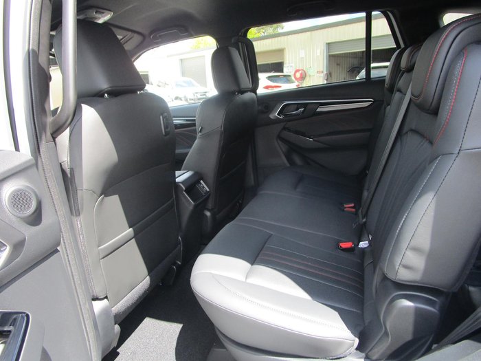 2025 Isuzu MU-X X-TERRAIN