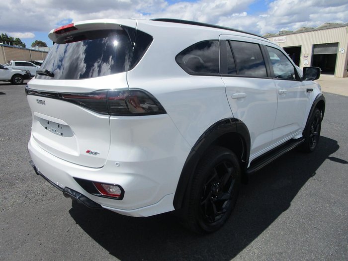 2025 Isuzu MU-X X-TERRAIN