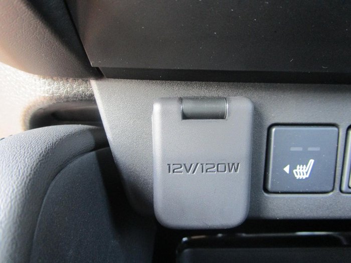 2025 Isuzu MU-X X-TERRAIN