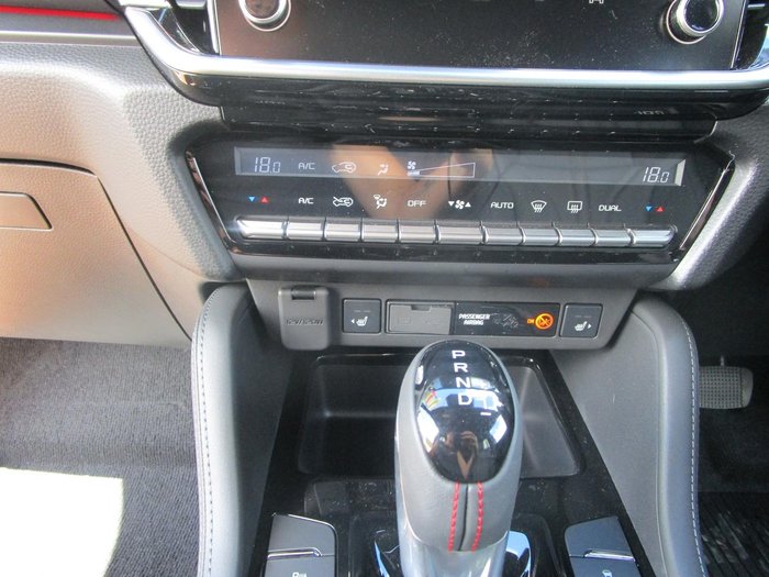 2025 Isuzu MU-X X-TERRAIN