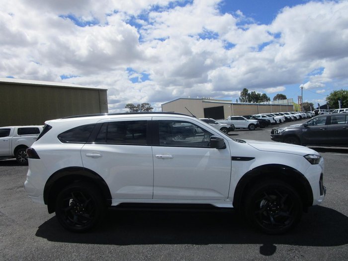 2025 Isuzu MU-X X-TERRAIN