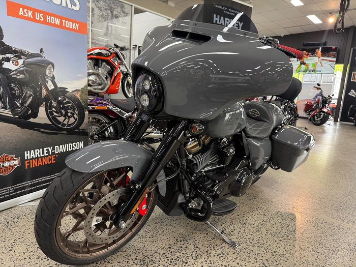 2022 Harley-Davidson Street Glide ST 117 (FLHXST) Touring Grey