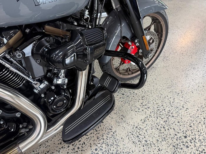 2022 Harley-Davidson Street Glide ST 117 (FLHXST) Touring Grey