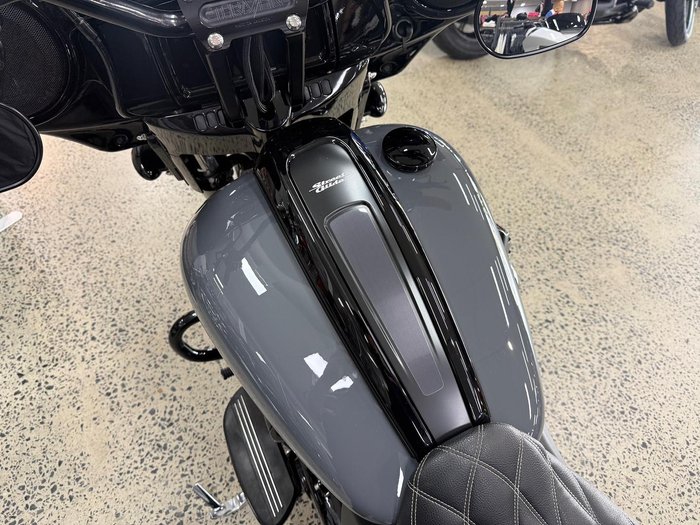 2022 Harley-Davidson Street Glide ST 117 (FLHXST)