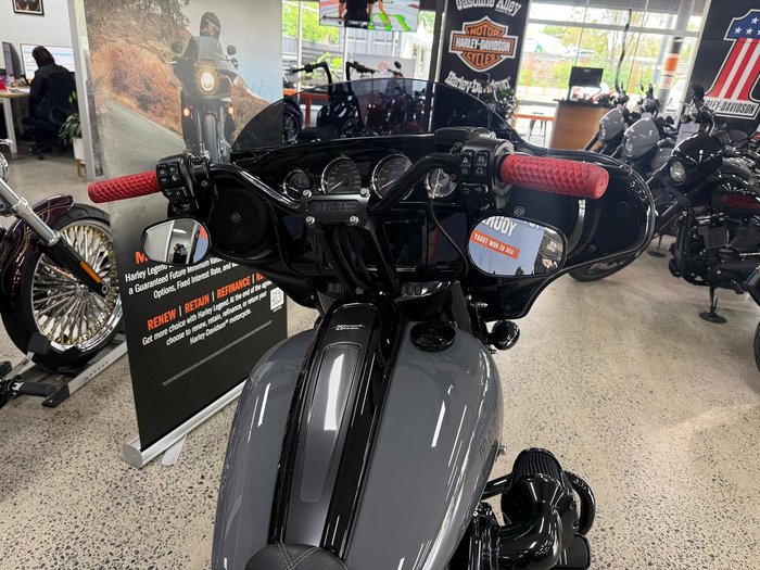 2022 Harley-Davidson Street Glide ST 117 (FLHXST) Touring Grey