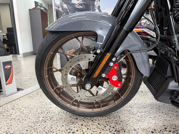 2022 Harley-Davidson Street Glide ST 117 (FLHXST) Touring Grey