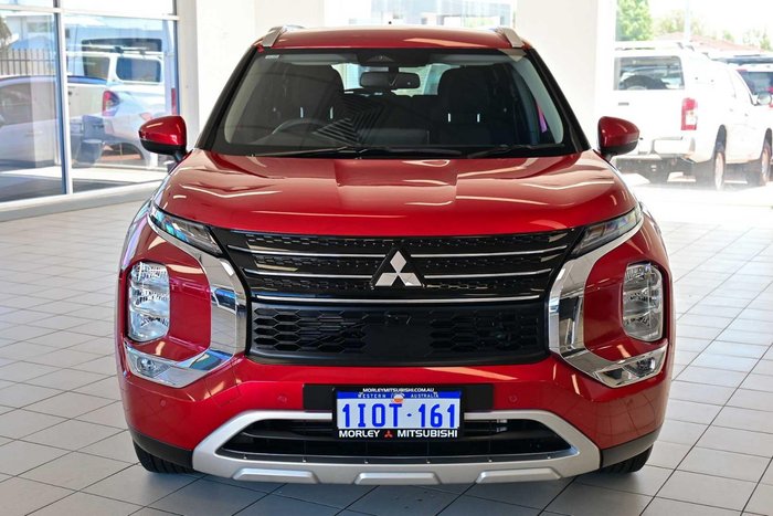 2025 Mitsubishi Outlander LS