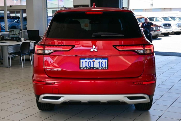 2025 Mitsubishi Outlander LS