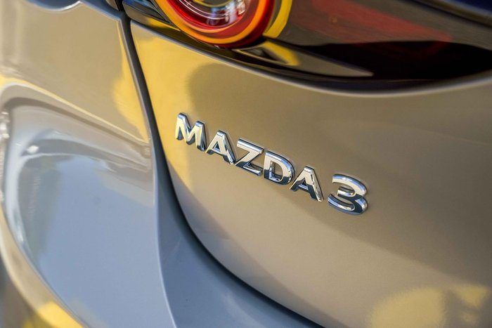 2025 Mazda 3 G20 Evolve