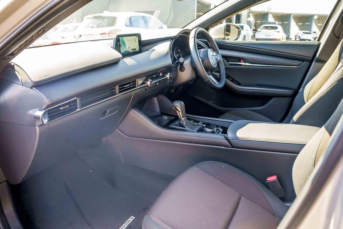 2025 Mazda 3 G20 Evolve