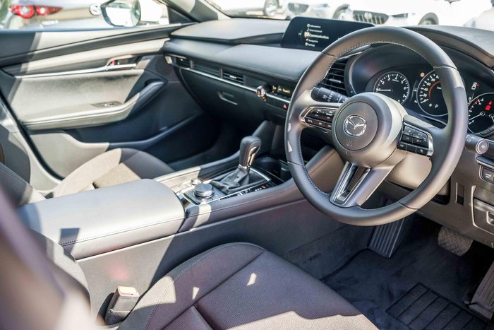2025 Mazda 3 G20 Evolve