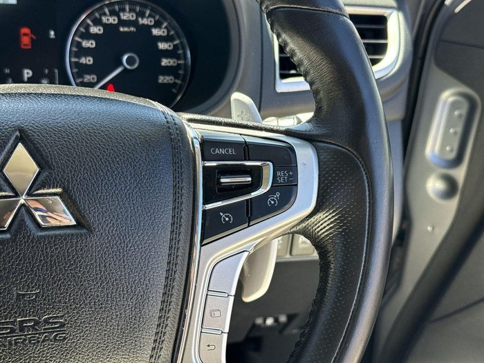 2016 Mitsubishi Pajero Sport GLS